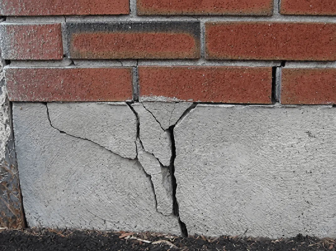 Concrete foundation with serious structural damage in Scottsdale, AZ